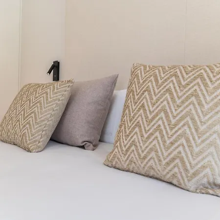 Luxury 5 Bed - Heated Pool Villa Marbella