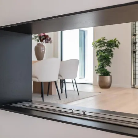 Luxury 5 Bed - Heated Pool *